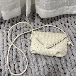 Urban Expressions woven crossbody bag